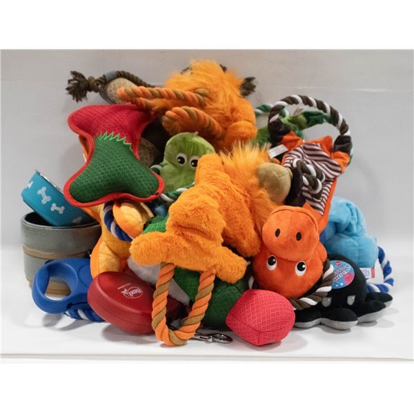 BOX OF DOG STUFFIES, DOG ROPE TOYS, 4X DOG DISHES