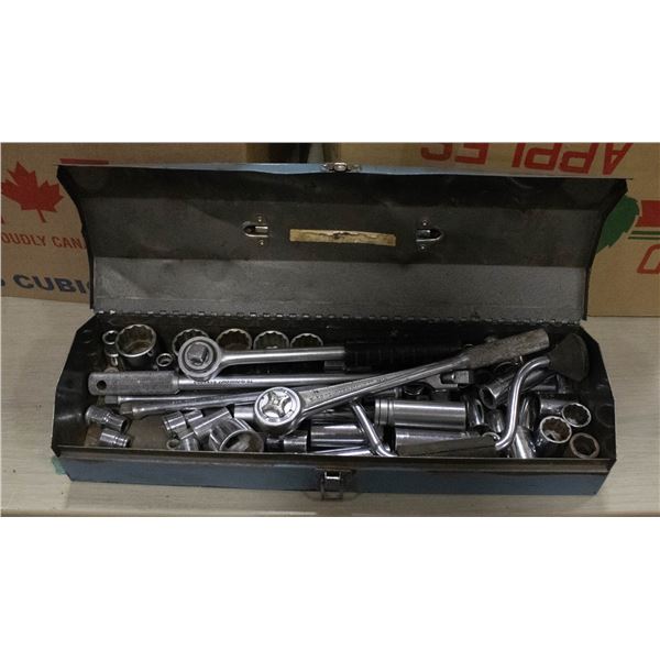 VINTAGE POWER-KRAFT 1/2" DRIVE RATCHET SET IN