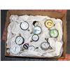 Image 1 : VINTAGE GAUGES- BOX LOT OF 12 ASSORTED