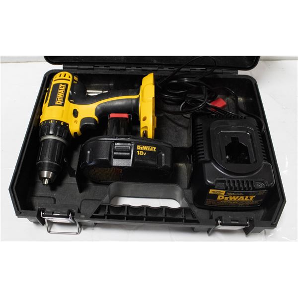 DEWALT CORDLESS DRILL C/W 18V BATTERY & BATTERY