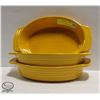 Image 1 : 3 YELLOW BAKING TRAYS