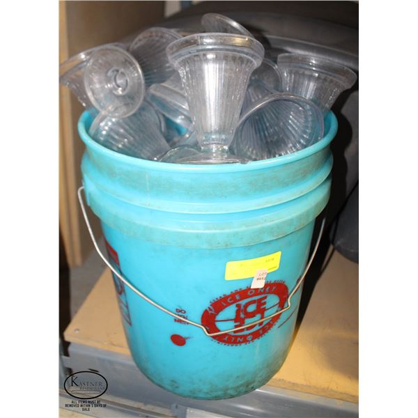 LARGE PAIL OF G.E.T. POLY SUNDAE CUPS