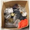 Image 1 : LARGE BOX OF LARGE BOX OF ASSORTED GLASS: