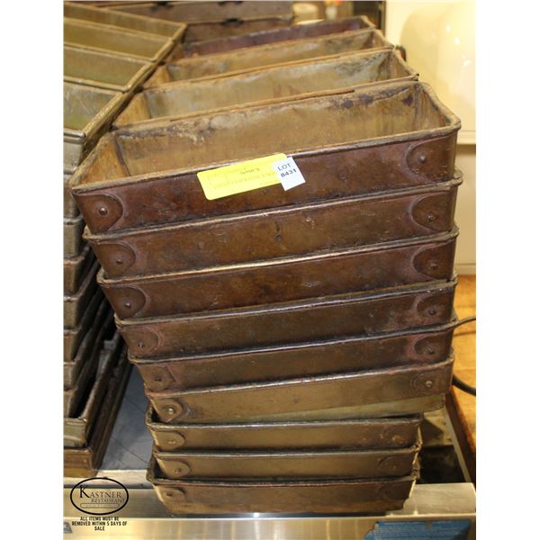 LOT OF 9 FOUR-LOAF BAKING PANS