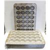 Image 1 : LOT OF 9 FULL SIZE BAKING MUFFIN TRAYS 24 PER TRAY