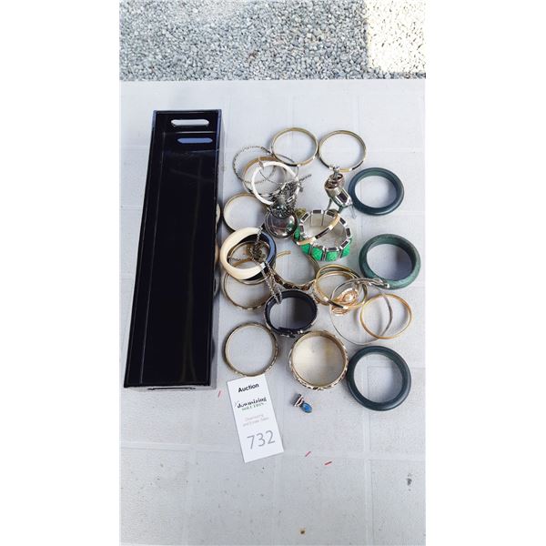 Costume Jewelry Cat A