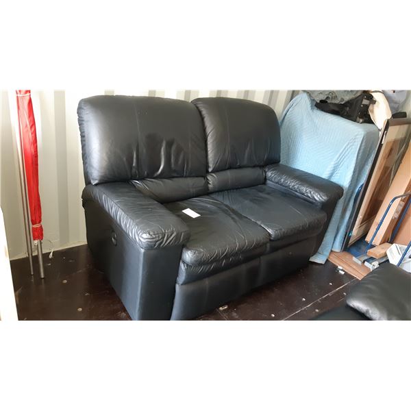 Lazy-Boy Leather Recliner Cat C