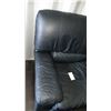 Image 4 : Lazy-Boy Leather Recliner Cat C