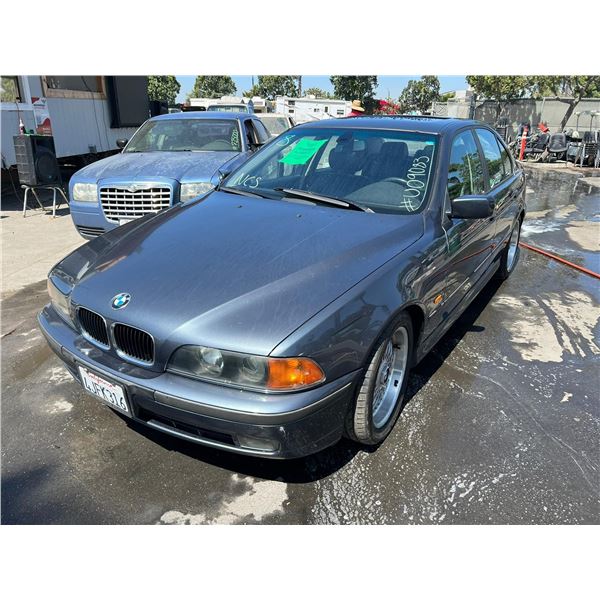 2000 BMW 5 Series 528i