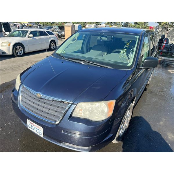 2008 Chrysler Town and Country LX
