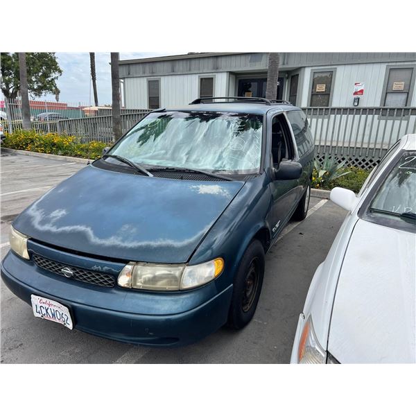 1998 Nissan Quest XE