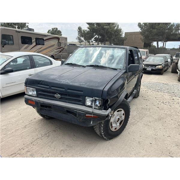 1991 Nissan Pathfinder XE