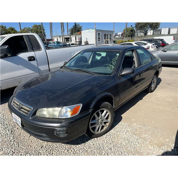 2001 Toyota Camry LE V6