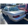 Image 4 : 1996 Toyota Camry LE V6