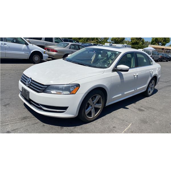 2013 Volkswagen Passat SE PZEV