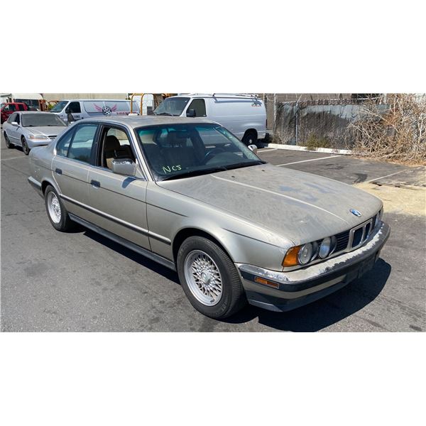 1990 BMW 5 Series 525i