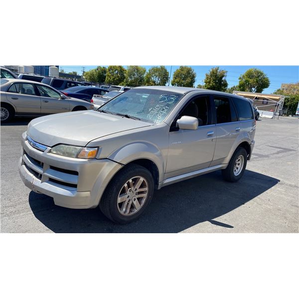 2004 Isuzu Axiom S