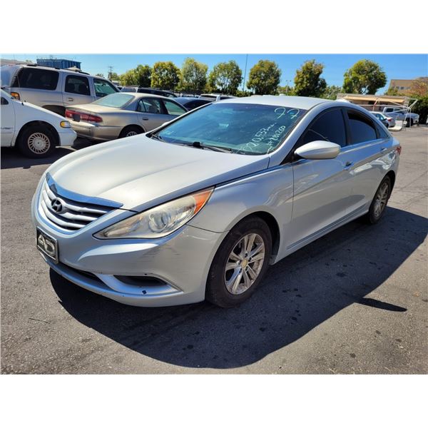 2011 Hyundai SONATA GLS