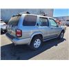 Image 3 : 2001 Nissan Pathfinder SE