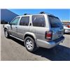 Image 4 : 2001 Nissan Pathfinder SE