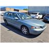 Image 2 : 2002 Volvo V70 2.4