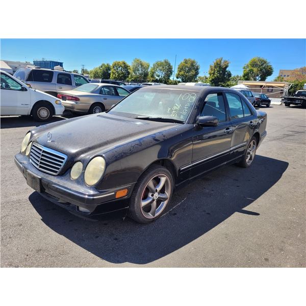 2001 Mercedes-Benz E-Class E 320