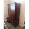 Image 11 : 5 Piece Solid Wood Bedroom Suite : Dresser 70'' x