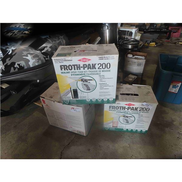 Froth Pak 200 Sealant Spray Foam Kit  2 1/2 Full