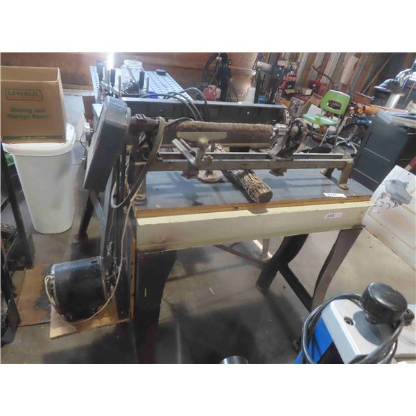 Beaver Wood Lathe 33'' Bed 24'' Center to Center