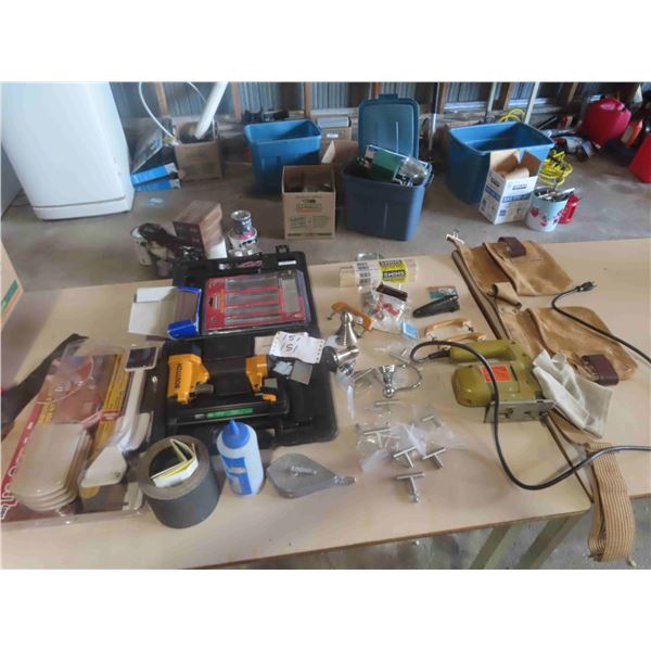 Carpentry : Bostitch Stapler / Nailer , Black and