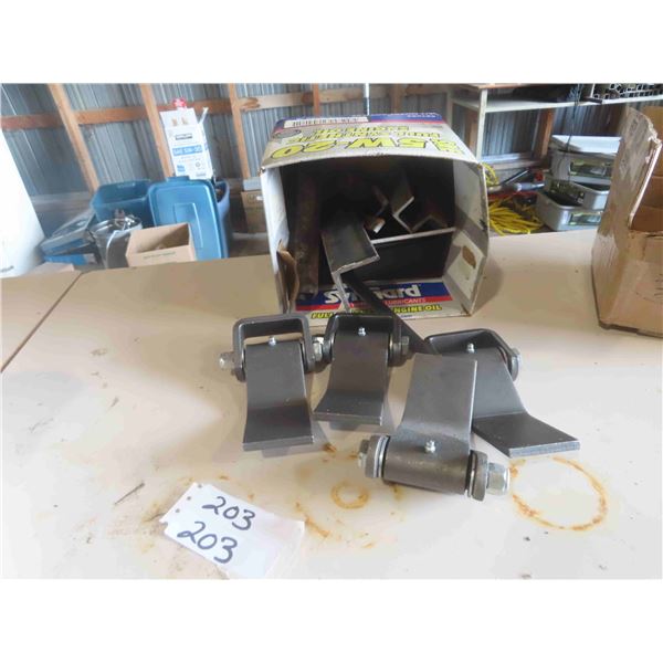 4 New Weld on Hinges, Pieces of Short Angle Iron