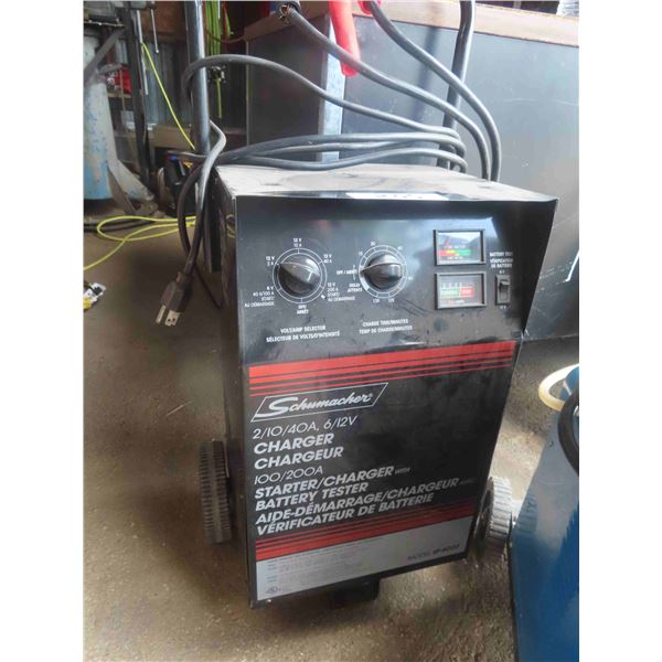 Schutmacher 6 / 12 V Battery Booster 