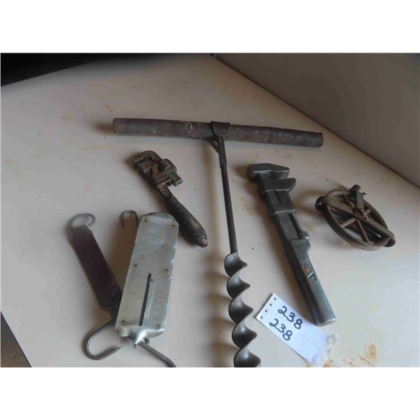 Hanging Fish Scales, Well Bucket Pulley, Auger 