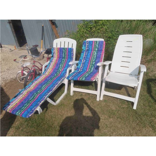 3 Plastic Lounge Lawn Chairs, 2/3 Have Cushion