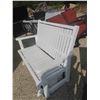 Image 2 : Gliding Rocker Yard Bench 48'' Wide 