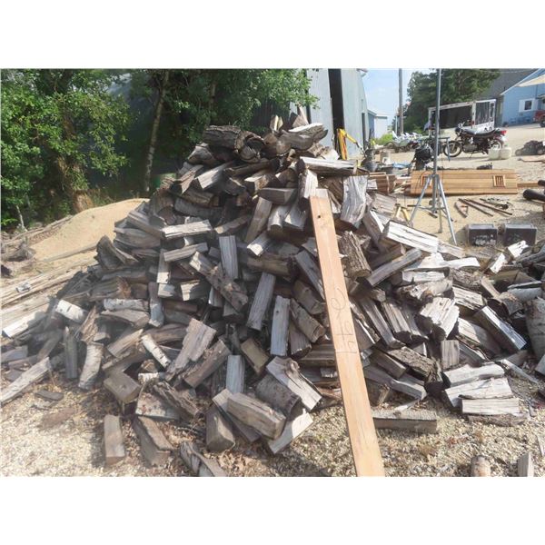 Poplar Cut / Split Wood Appox 1 1/2 - 2 Cords