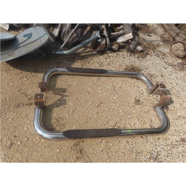 2 Running Boards off 2002 Dodge Ram