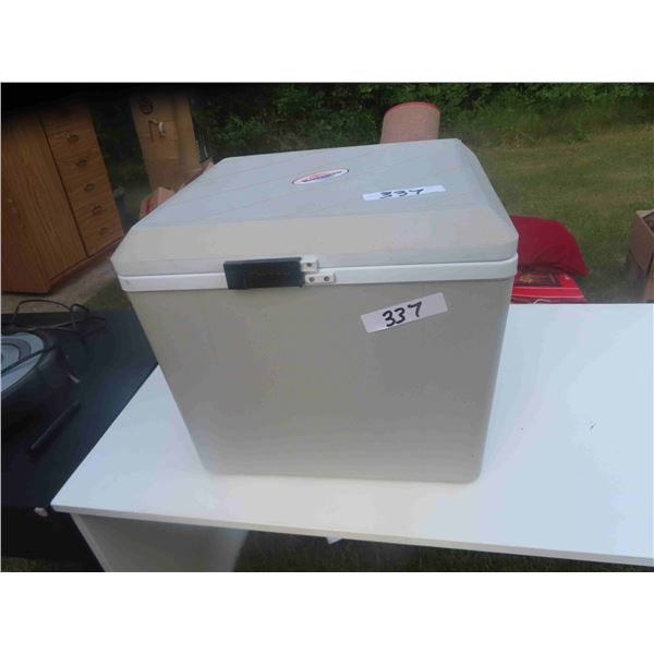 Koolatron 12 V Cooler