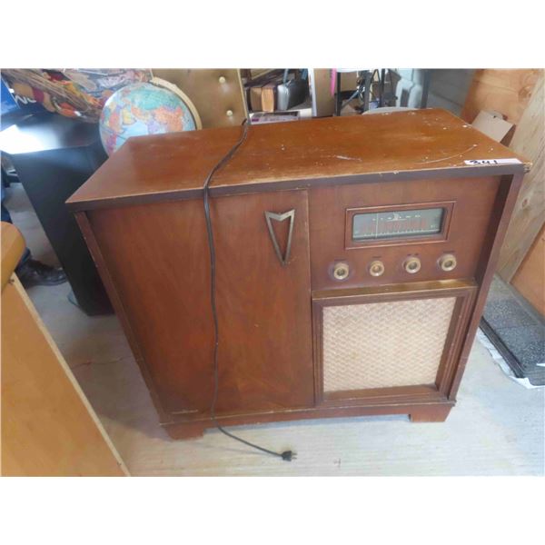 Viking Cabinet Radio 30'' x 32'' x 16'' 
