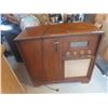 Image 1 : Viking Cabinet Radio 30'' x 32'' x 16'' 