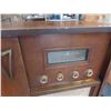 Image 3 : Viking Cabinet Radio 30'' x 32'' x 16'' 