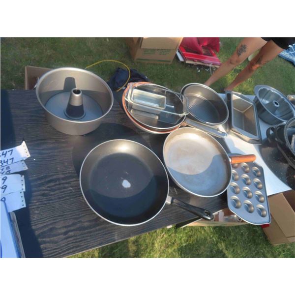 Frying Pans, Baking Pans, Spice Rack, Roasters