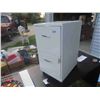 Image 1 : 2 Drawer Metal Filing Cabinet with Key 24'' x 18''