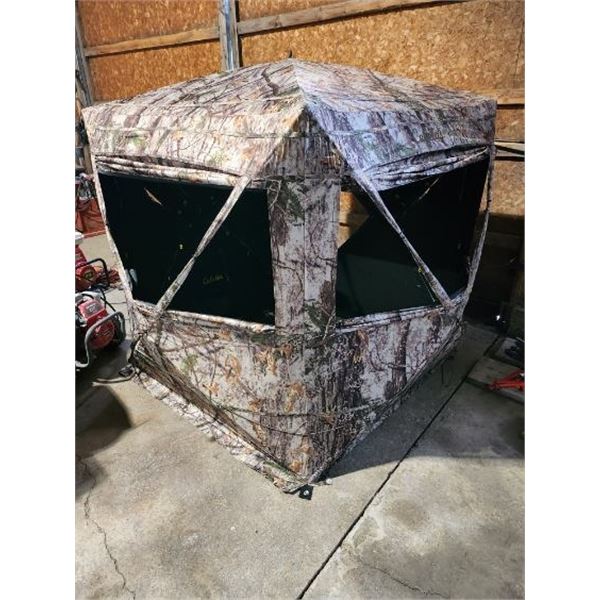 Cabela Zonz Hunting Ground Blind Aprox 57'' x 57'' x 68''72'' Hub to Hub