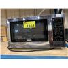 Image 1 : RCA BLACK ELECTRIC MICROWAVE WITH PLATE