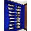 Image 2 : Oneida Stainless Cutlery Set