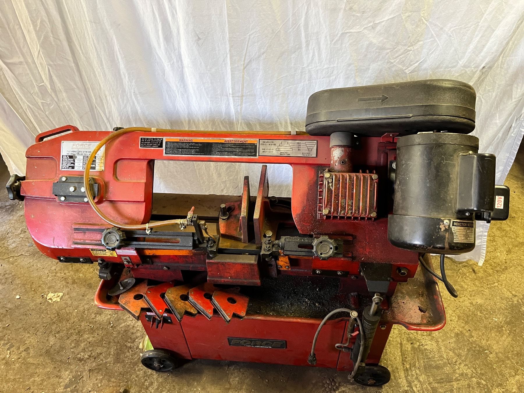 Force Hydraulic Metal Cutting Band Saw Force hydraulic metal cutting band saw