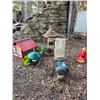 Image 1 : Various Bird Feeders