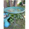 Image 3 : 2 Bird Baths