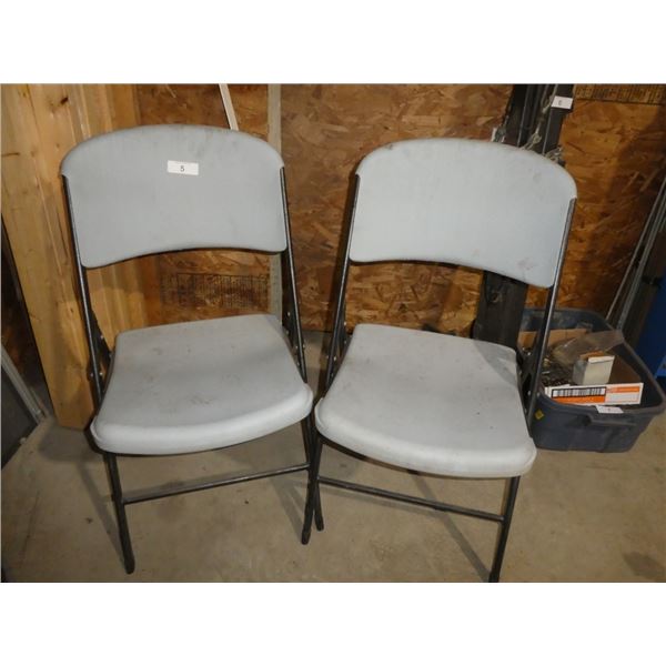 2-folding chairs